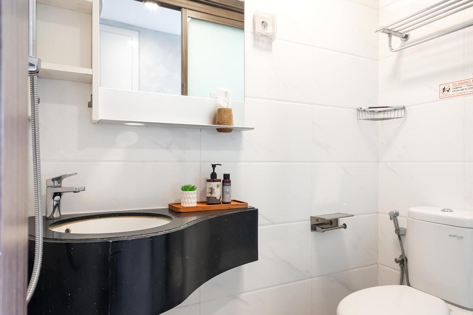 Calma Studio III At Skyhouse Apartment Samporo 외부 사진